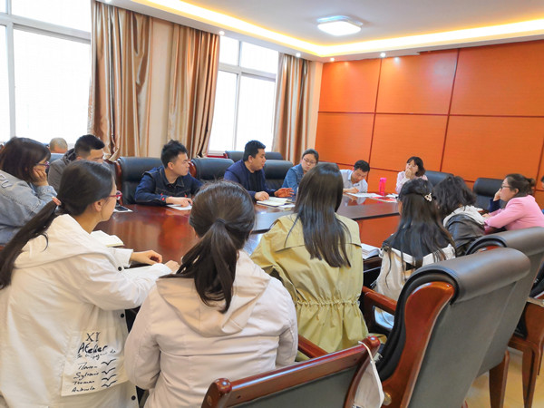 测试公司召开青年座谈会(图1)